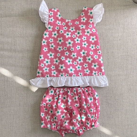 Floral swing top and bloomer set, toddler girl’s size 2T - Picture 3 of 6